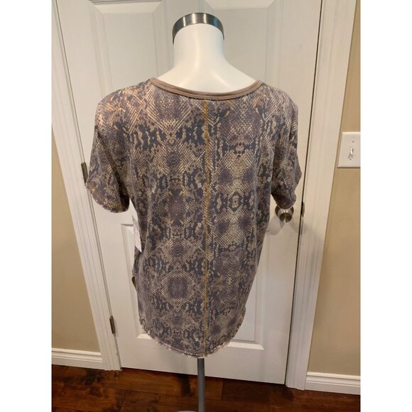 We The Free: Free People Brown Snakeskin Print T-Shirt, Size XS, NWT! - Picture 4 of 5
